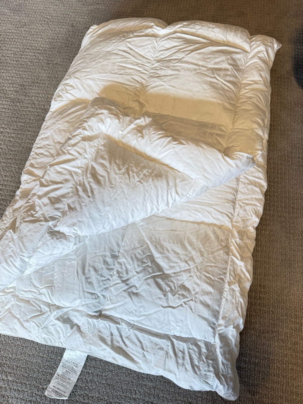 Hotel Collection 75% Goose Down Filled Queen Sized Comforter! Mint Condition! - Picture 2 of 13